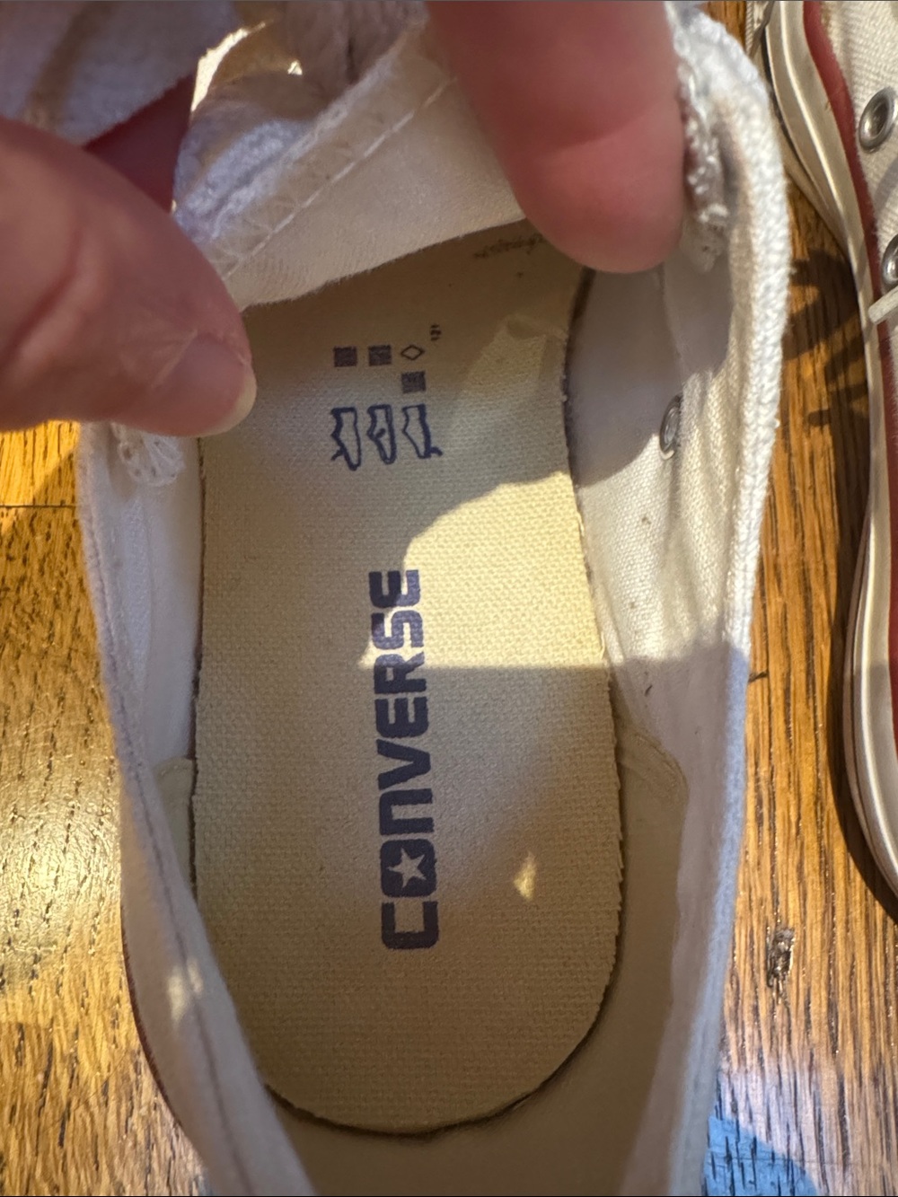 Converse Chuck Taylor All Star White Low Top Canvas Sneakers Women’s 8 Men’s 6 - Picture 9 of 11